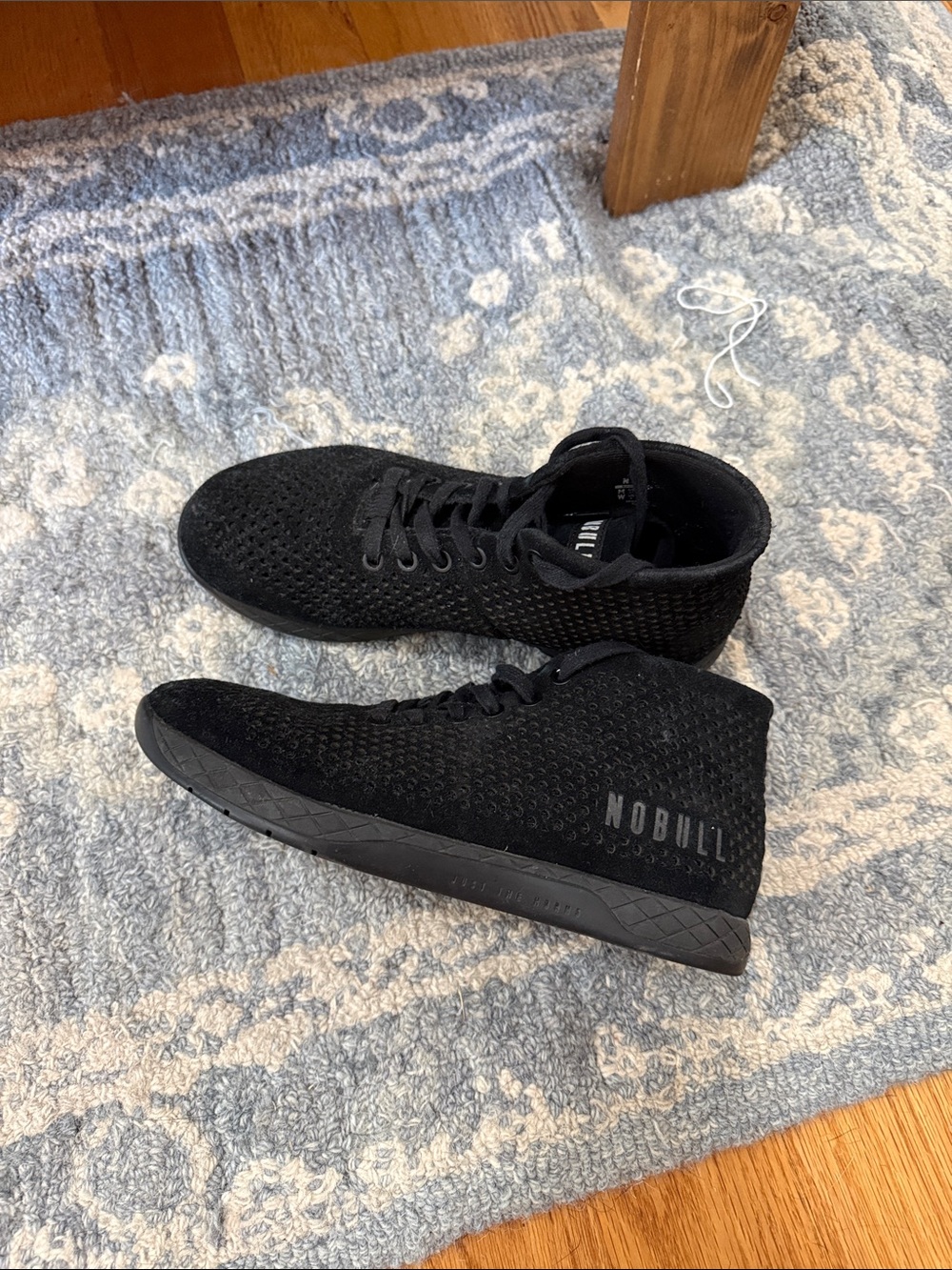 NoBull women’s high top shoes size 8